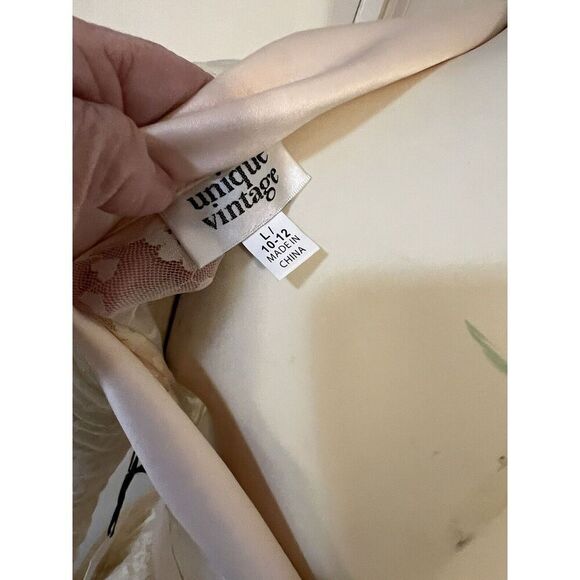 Unique Vintage Womens Large Peach Ivory Lace V-Back Formal Wedding Dress NWT - Picture 9 of 13